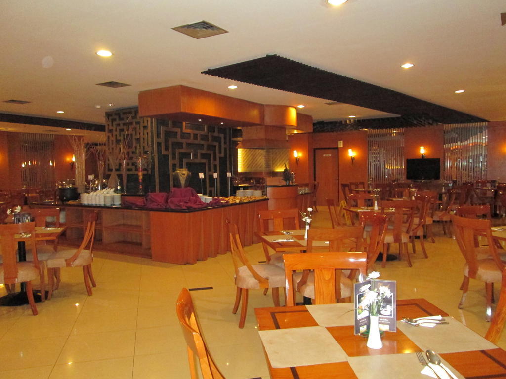 Grand Pasundan Convention Hotel Bandung Exterior photo
