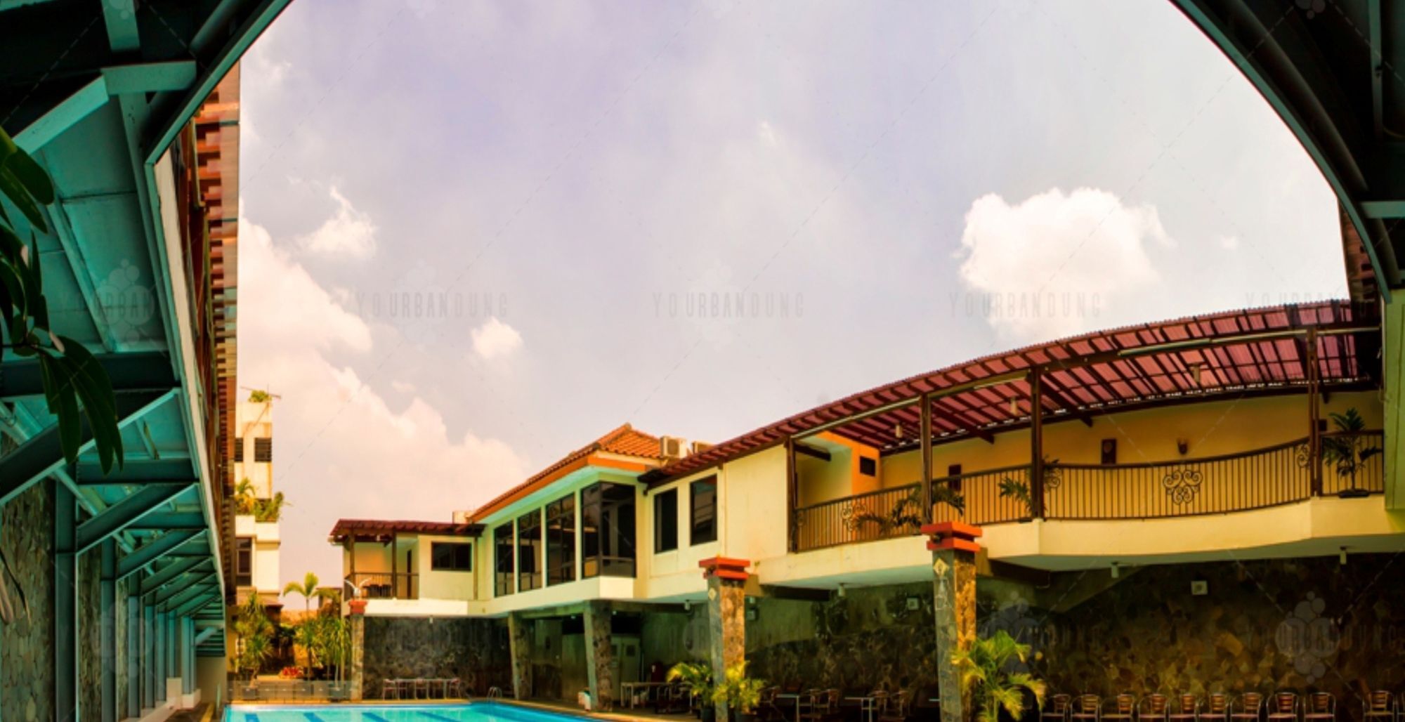 Grand Pasundan Convention Hotel Bandung Exterior photo